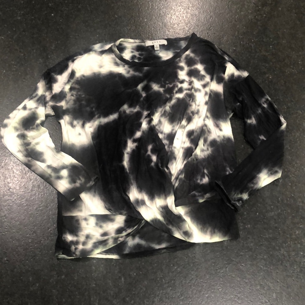 Women’s S Marble Print Long Sleeve Top